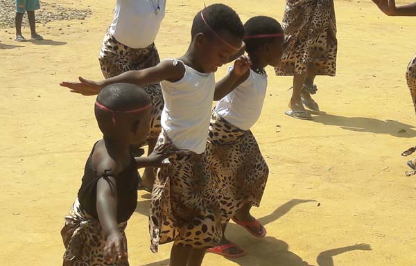 Dancing children Rwanda